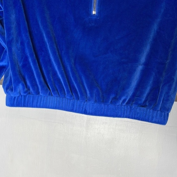 𝅺AKIRA CROP TOP - Picture 4 of 8